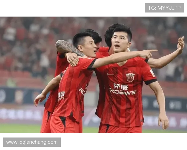 上海排球队配合问题引发热议球迷与专家各执己见探讨战术调整