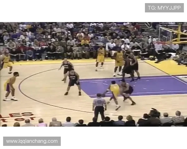 北京篮球队防反体系解析：战术运用与实战效果的全面探讨