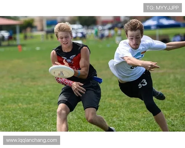 杭州飞盘队与重庆飞盘队赛后心理素质对比分析与反思 杭州飞盘队与重庆飞盘队赛后心理素质对比分析与反思