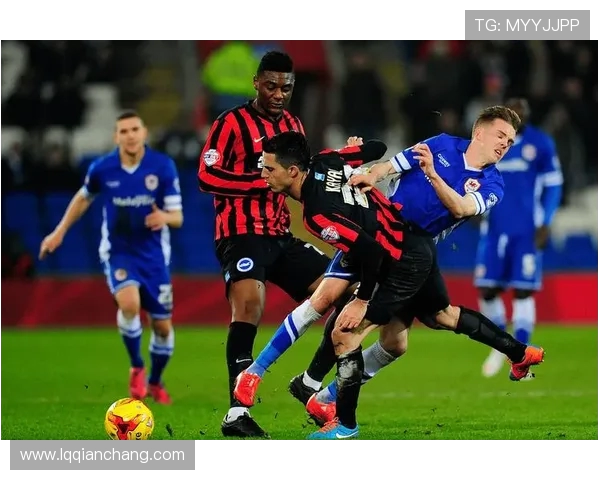 兹沃勒与赫拉克勒的激烈对决揭示了足球战术的博弈与球队实力的较量