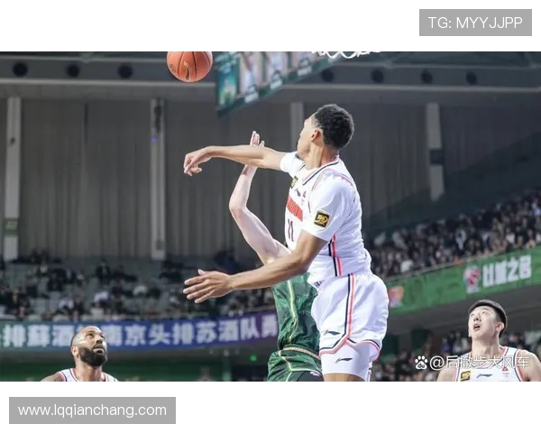 同曦与广州精彩对决录像回放分析及赛后点评分享