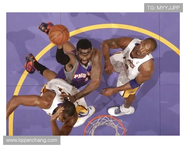 姚明领衔火箭队对决太阳队的精彩比赛回顾与分析