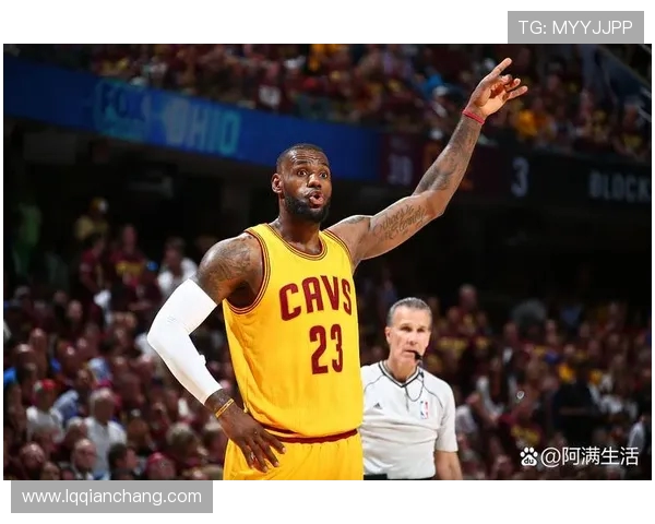 詹姆斯:从篮球场上的传奇到全球文化现象的多元影响力解析 詹姆斯:从篮球场上的传奇到全球文化现象的多元影响力解析