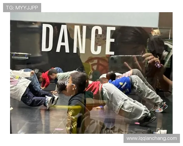 重庆街舞队的控制艺术：深入探讨街舞文化与团队协作的奥秘