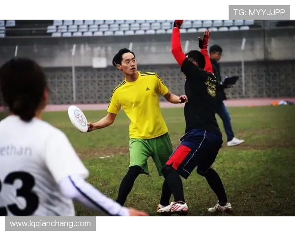 重庆飞盘队逆袭之旅极限运动联赛中的奋斗与荣耀 重庆飞盘队逆袭之旅极限运动联赛中的奋斗与荣耀